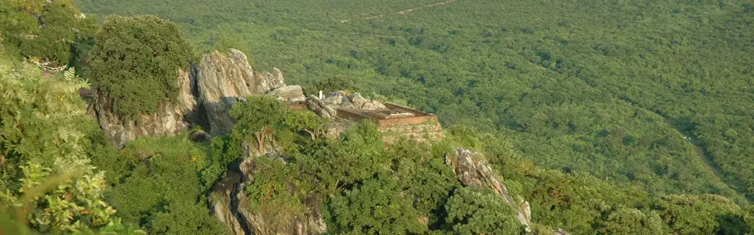 Đỉnh Linh Thứu Sơn