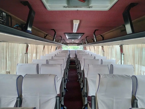 Xe Volvo 40 chỗ