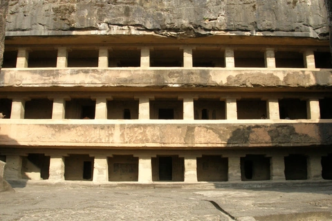 Hang số 11