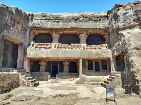 Hang số 33