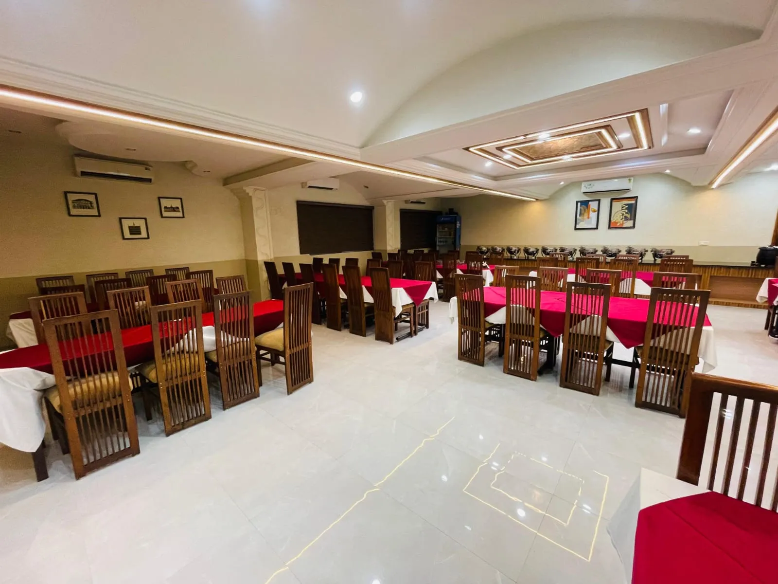 Nhà Hàng & Phòng sự kiện