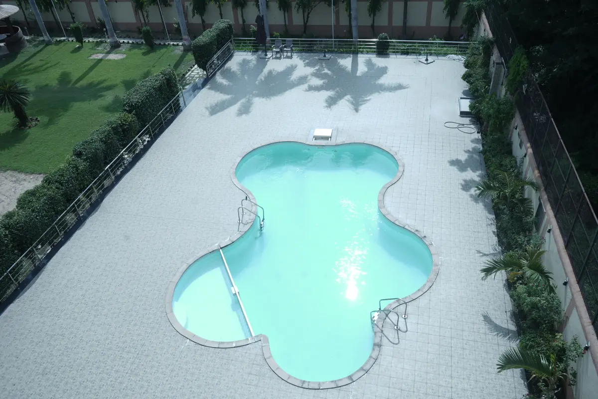 Hồ bơi và phòng Gym