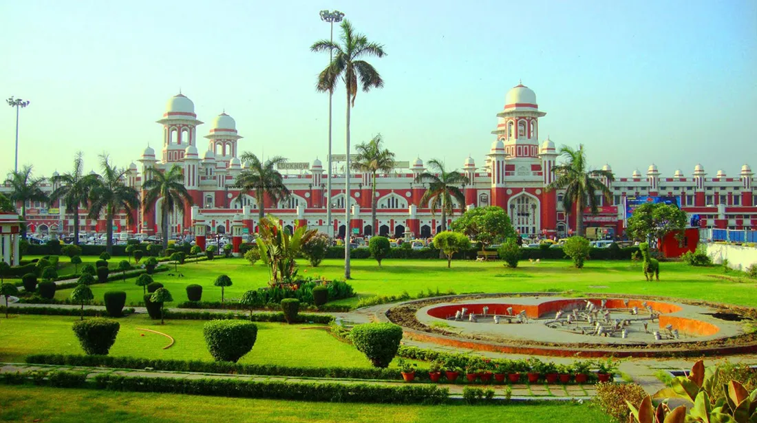 Nhà Ga Lucknow